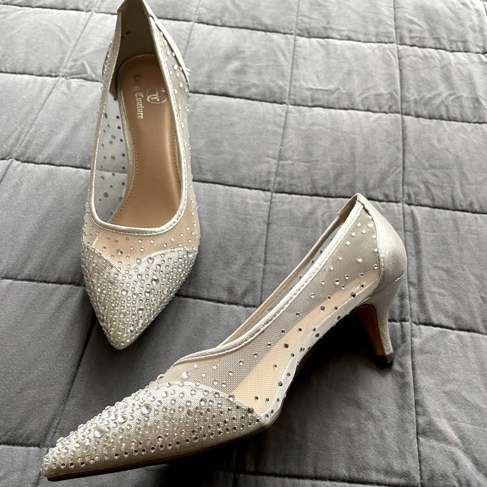 Lady couture sparkle silver heels sz 40 US 9.5